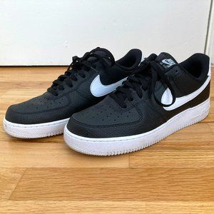Nike Air Force 1 '07 (Men's 10.5 US)